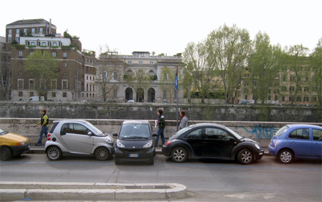 Italy: Phạt tù tài xế đậu xe sai quy định