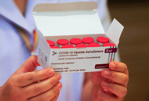 Châu Âu điều tra các ca tác dụng phụ với vắc xin AstraZeneca như thế nào?