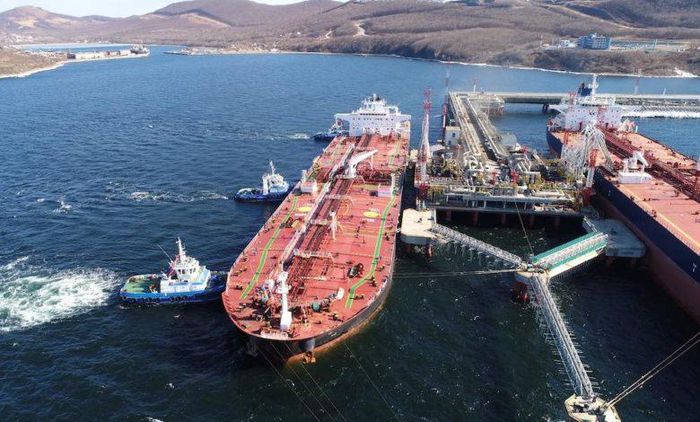 Tại sao EU không cấm tàu châu Âu vận chuyển dầu thô của Nga?