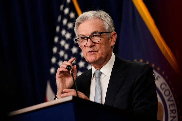 Fed báo hiệu tăng lãi suất chậm lại sau khi tăng thêm 75 điểm cơ bản
