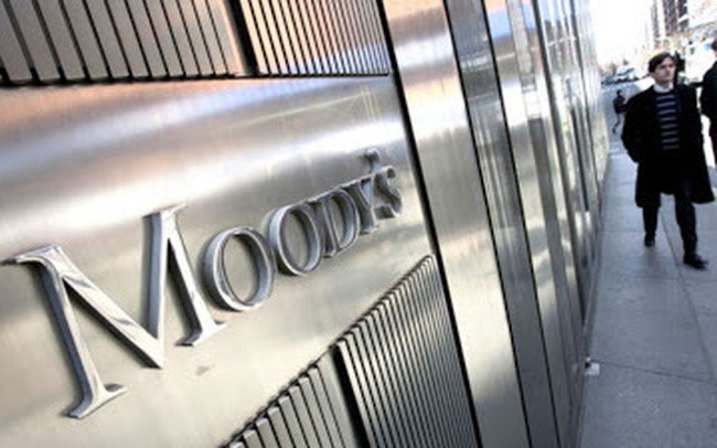 Moody's hạ triển vọng của 18 ngân hàng Việt Nam xuống 