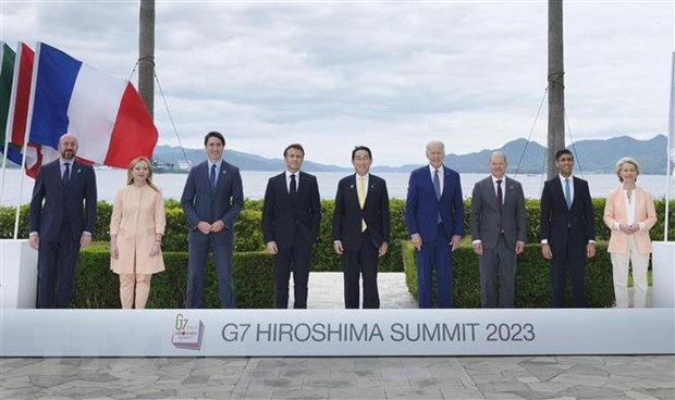 Trung Quốc triệu Đại sứ Nhật Bản để phản đối tuyên bố của G7