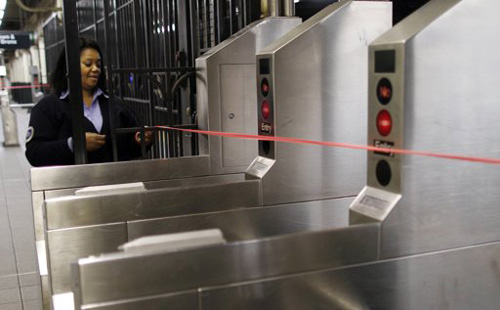 Nước Mỹ “nín thở” chờ bão Sandy