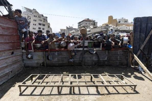 Người Palestine ở Dải Gaza ngộp thở trước bom đạn và nạn đói