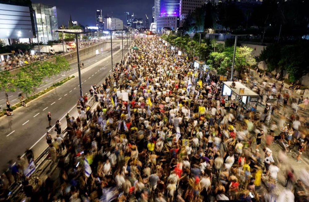 Hàng ngàn người biểu tình phản đối kế hoạch của Thủ tướng Israel