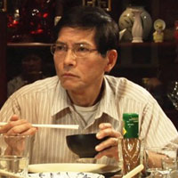 Gia đình Việt kiều: Viên đá quý bí ẩn