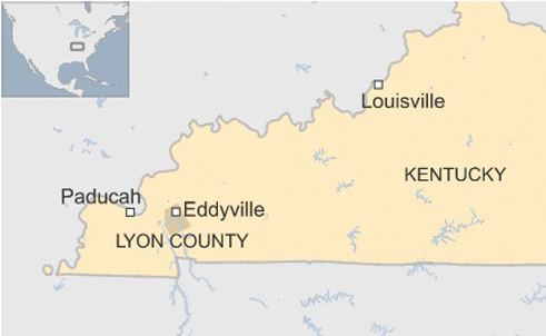 Bé gái 7 tuổi thoát ra từ máy bay rơi, tự đi tìm người giúp đỡ