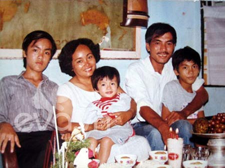 Lộ ảnh bố mẹ đẻ Tăng Thanh Hà