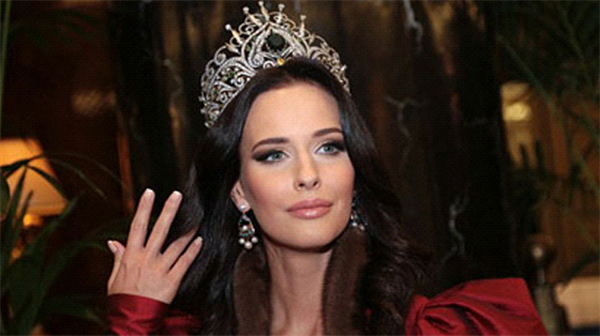 Khi người đẹp Nga không sáo rỗng