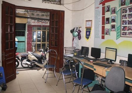 Mang bầu 8 tháng, già rụng răng vẫn bán dâm ở Hà Nội