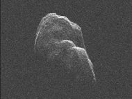 Xem thiên thạch khổng lồ bay sát trái đất