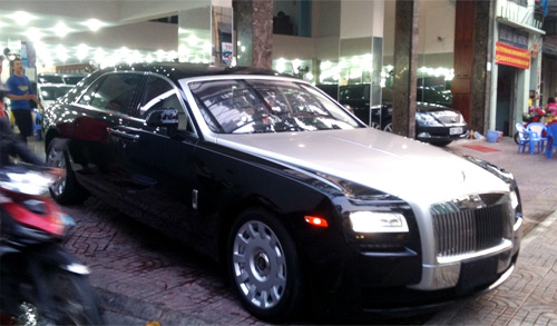 Ôtô sang NK: Đắt xe cũ, rẻ xe chính hãng