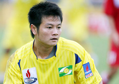 Văn Quyến tay trắng về Ninh Bình