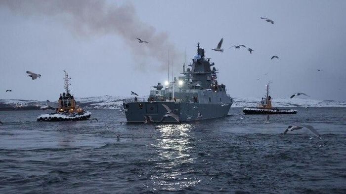 Trung Quốc, Nga, Iran tổ chức tập trận hải quân