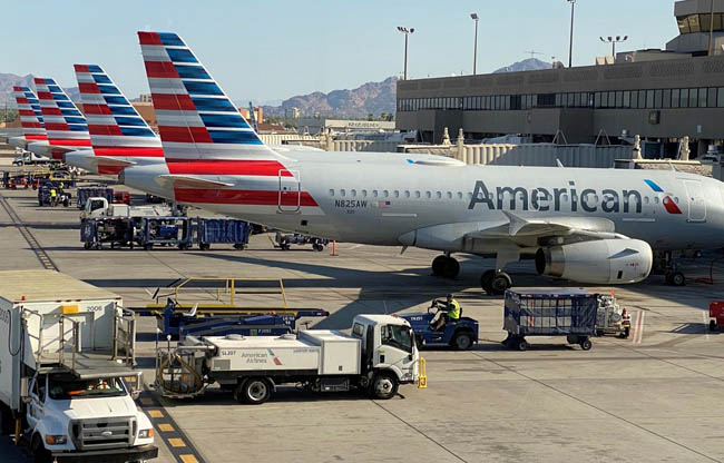 Các hãng hàng không Mỹ xúc tiến việc gọi nhân viên đi làm trở lại