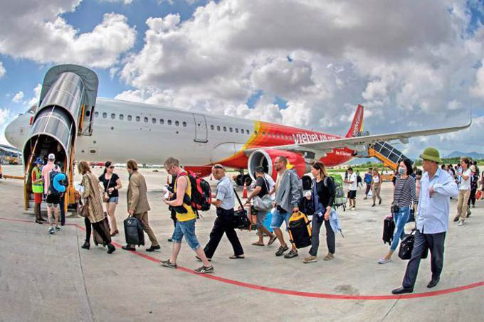 Sau 'phá băng' đường bay quốc tế, khách đi, đến Việt Nam tăng gấp đôi