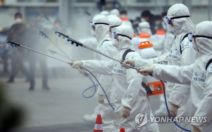 Hàn Quốc tăng 813 ca nhiễm nCoV trong một ngày