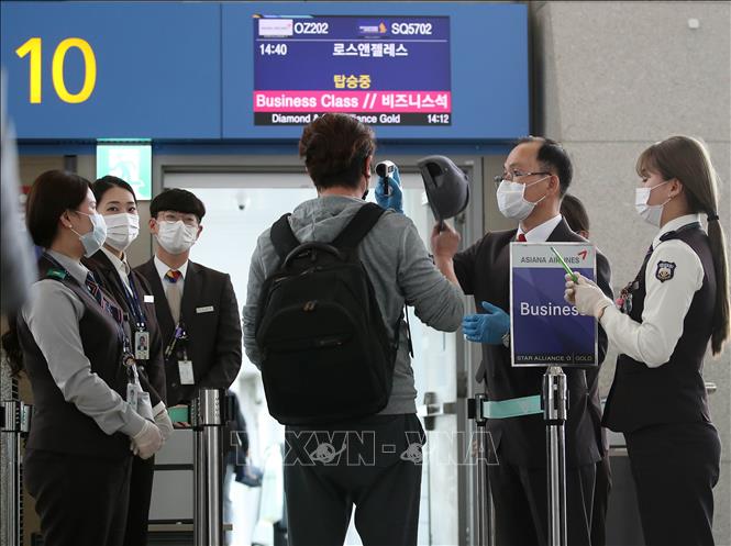 Hàn Quốc bắt đầu nối lại các chặng bay quốc tế
