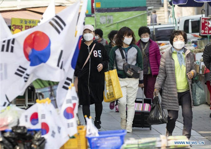 Lây nhiễm Covid-19 lan rộng, Hàn Quốc tăng mức giãn cách cao nhất
