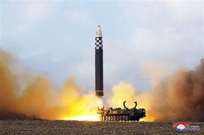 Truyền thông Hàn Quốc lý giải vụ phóng tên lửa mới nhất của Triều Tiên