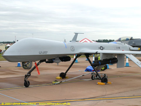 'Rô bốt bay' của Mỹ bất ngờ rơi tại Iraq và Thổ Nhĩ Kỳ