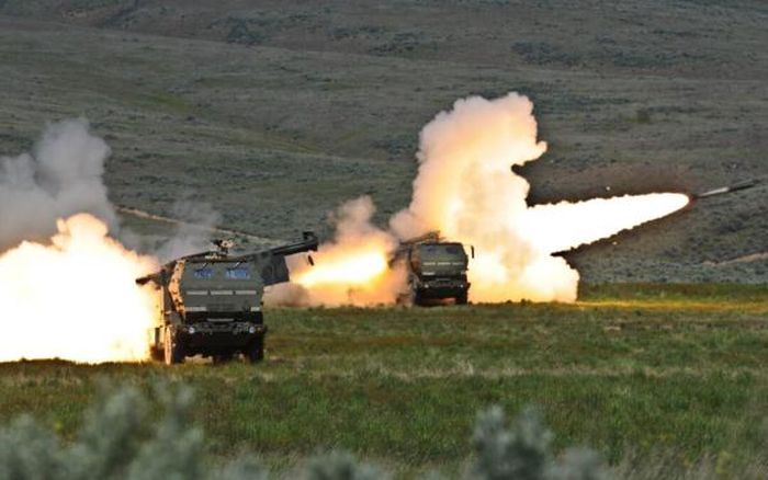 Ba Lan mua gần 500 xe phóng HIMARS của Mỹ