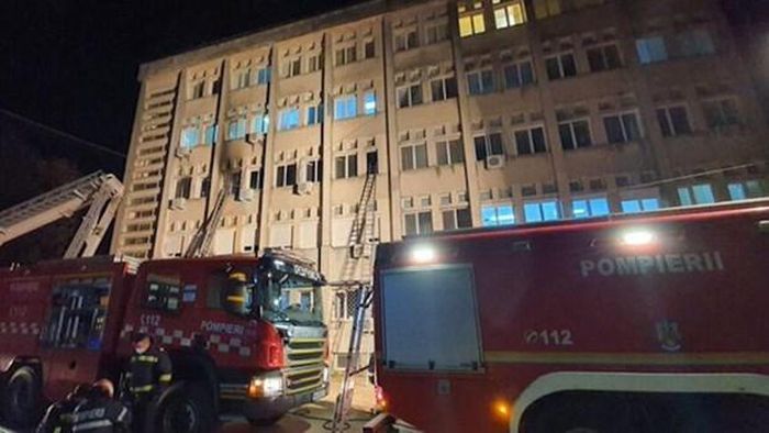 Romania: Cháy bệnh viện điều trị COVID-19 khiến 9 người thiệt mạng