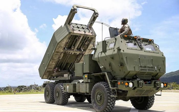 Hệ thống HIMARS tại Ukraine phải chờ dữ liệu của Mỹ mới bắn được quân Nga