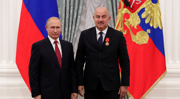 Tổng thống Nga trao tặng Huân chương Alexander Nevsky cho HLV Cherchesov