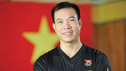 “Người hùng” về nước