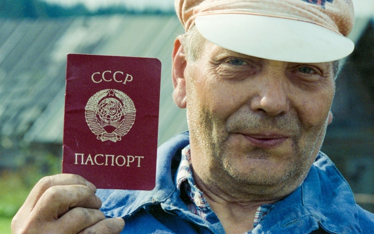 Hộ chiếu Liên Xô vẫn có giá trị pháp lý ở Nga hiện nay