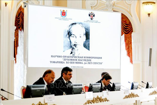 Hội thảo 'Di sản tinh thần của Hồ Chí Minh - 50 năm sau' tại thành phố Saint-Petersburg (LB Nga)