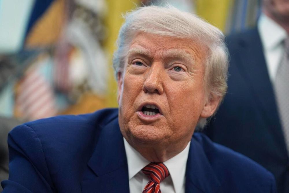 Các ông lớn Hollywood dàn xếp với Tổng thống Trump