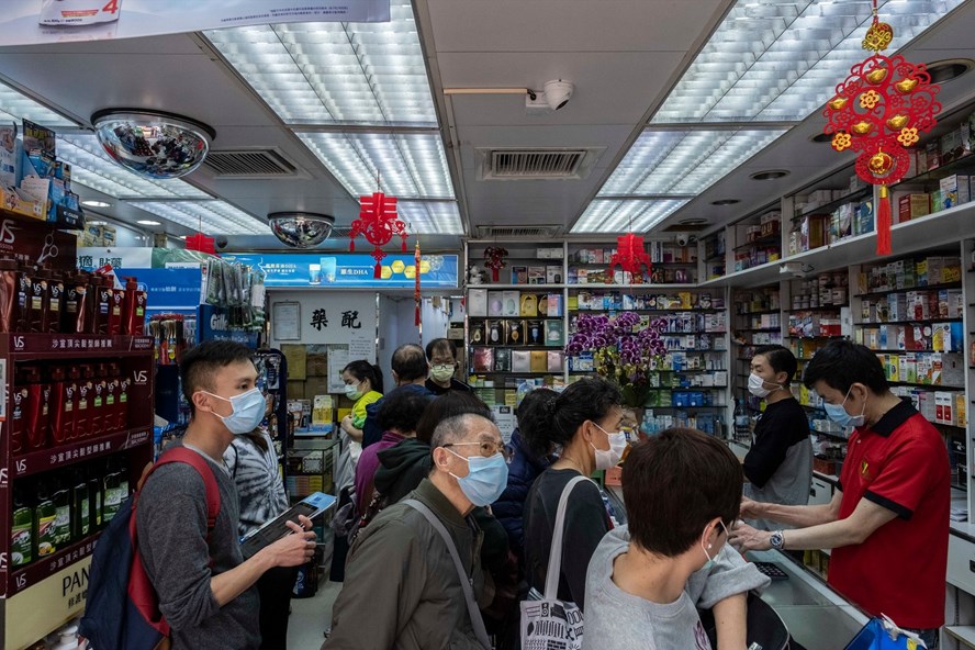Hong Kong phát không 9 tỉ USD tiền mặt cho người dân giữa dịch COVID-19