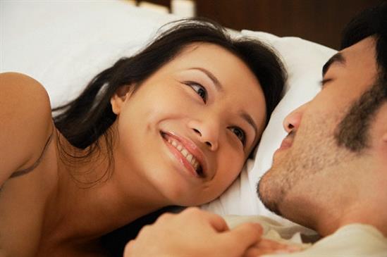 Nhìn thấy chồng trên truyền hình, tim tôi như ngừng đập