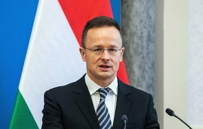 Ngoại trưởng Hungary: ''Cơn cuồng loạn trừng phạt'' đẩy EU vào chân tường