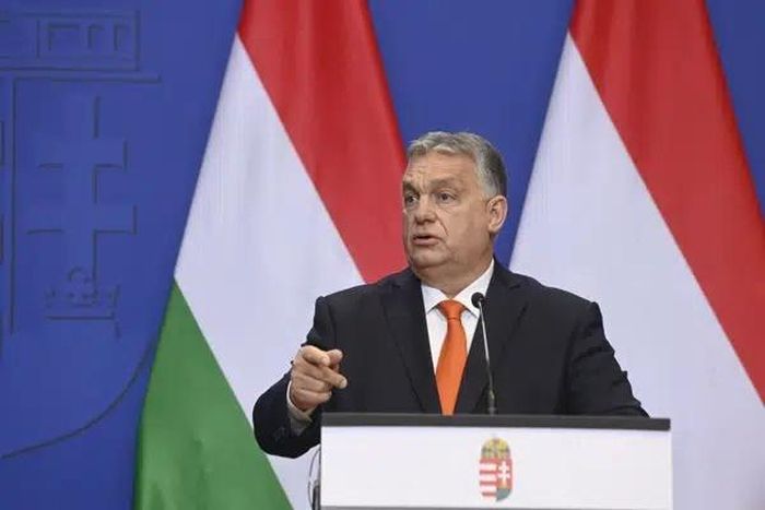 Thủ tướng Hungary kêu gọi ''tát cạn đầm lầy''