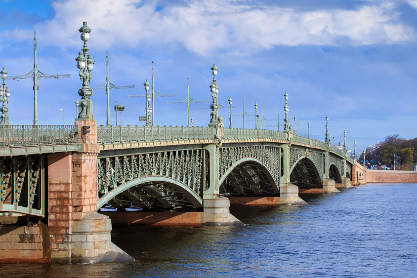 Huyền thoại về những cây cầu của thành St. Petersburg