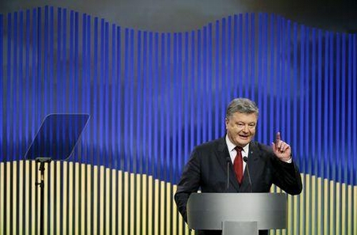 Tổng thống Ukraine tiếp tục 