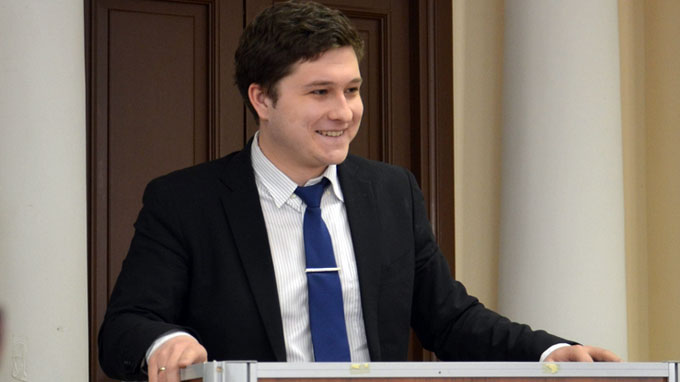 Chuyên gia Nga: “Bá chủ hòa hiếu” sớm hay muộn cũng phải lui bước