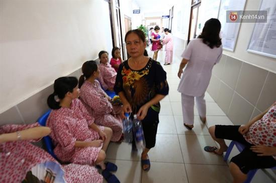 Hà Nội: Hàng trăm sản phụ 