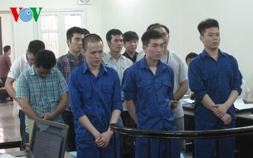 Người Việt cầm đầu đường dây trộm tín dụng lớn nhất nước Mỹ hầu tòa