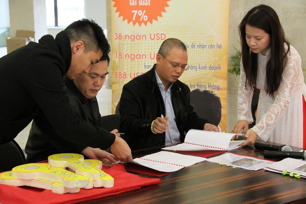 Khách hàng INCENTRA nhận nhà mới