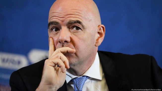 Chủ tịch FIFA nhiễm COVID-19, Thụy Sĩ nháo nhào