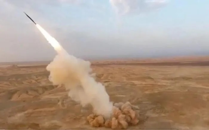 Iran thử thành công tên lửa mới