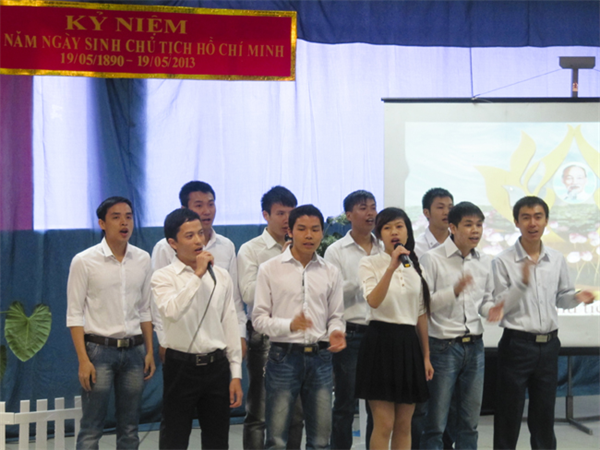 Mít tinh kỉ niệm 123 năm ngày sinh Chủ tịch Hồ Chí Minh tại Irkutsk
