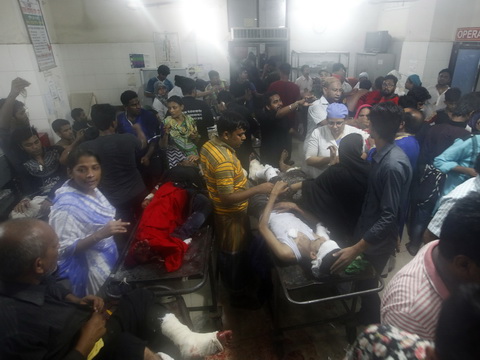 IS 'khoe chiến tích' đánh bom ở Bangladesh làm 80 người thương vong