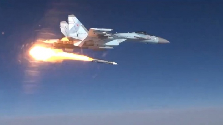 Nga tấn công sân bay quân sự, phá hủy nơi tập kết vũ khí của Ukraine