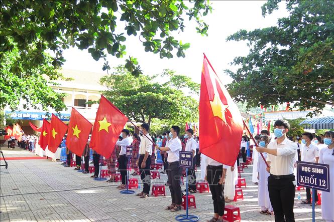Khánh Hòa, Cà Mau tổ chức khai giảng năm học mới