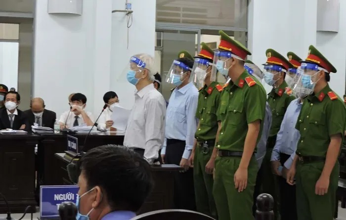 Xét xử 7 bị cáo cựu lãnh đạo UBND tỉnh Khánh Hòa và các sở vi phạm tại núi Chín Khúc